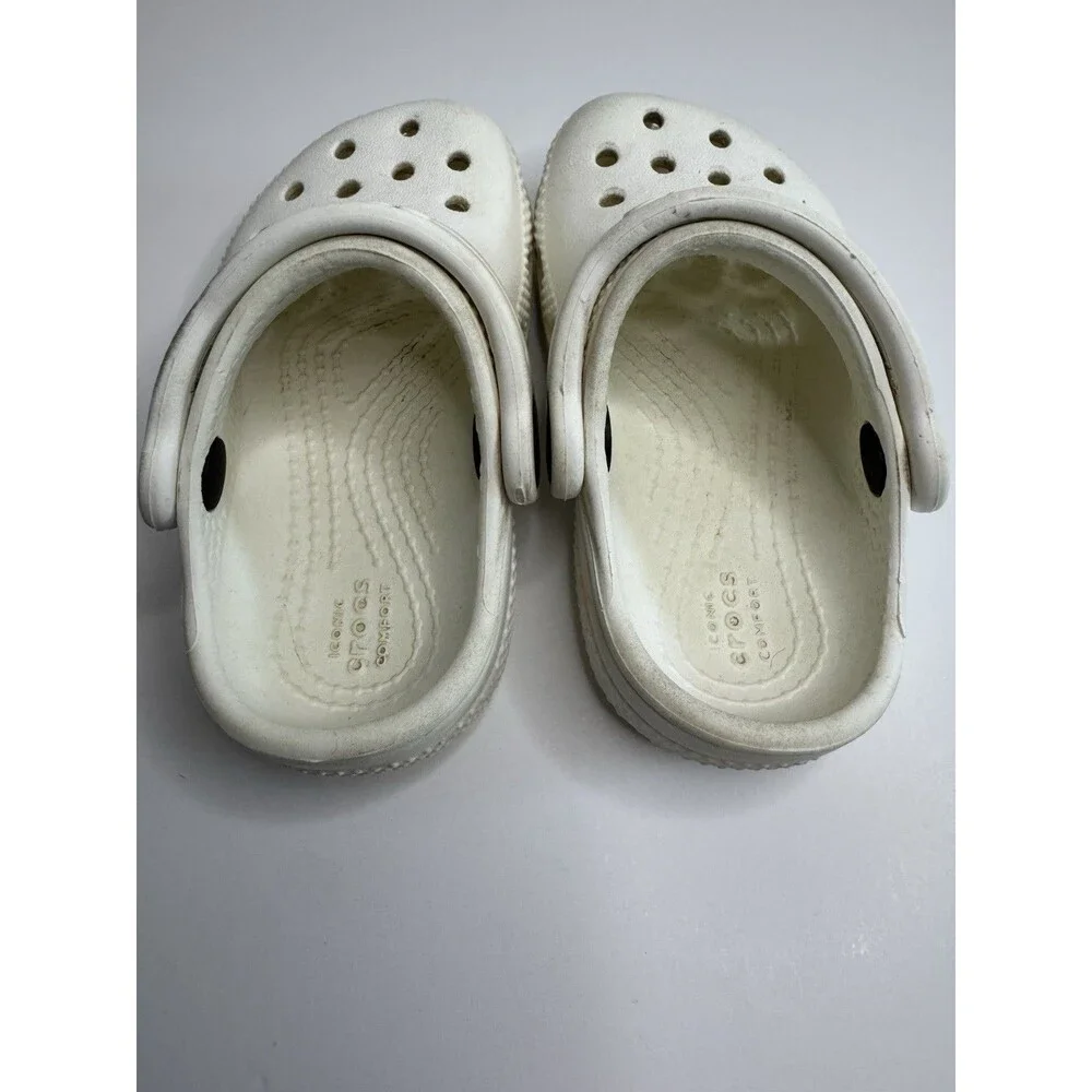CROCS these child